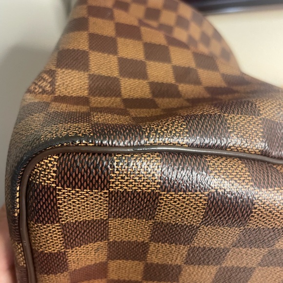 🎉SOLD✨🎉Authentic Louis Vuitton Damier Ebene Speedy 30 (2019) - Picture 9 of 16